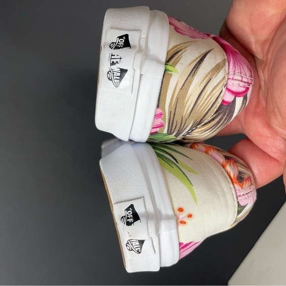 Vans Pink and Cream Floral Sneakers - Picture 5 of 7